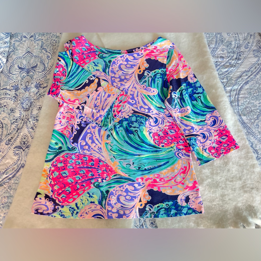 Lily Pulitzer woman’s top